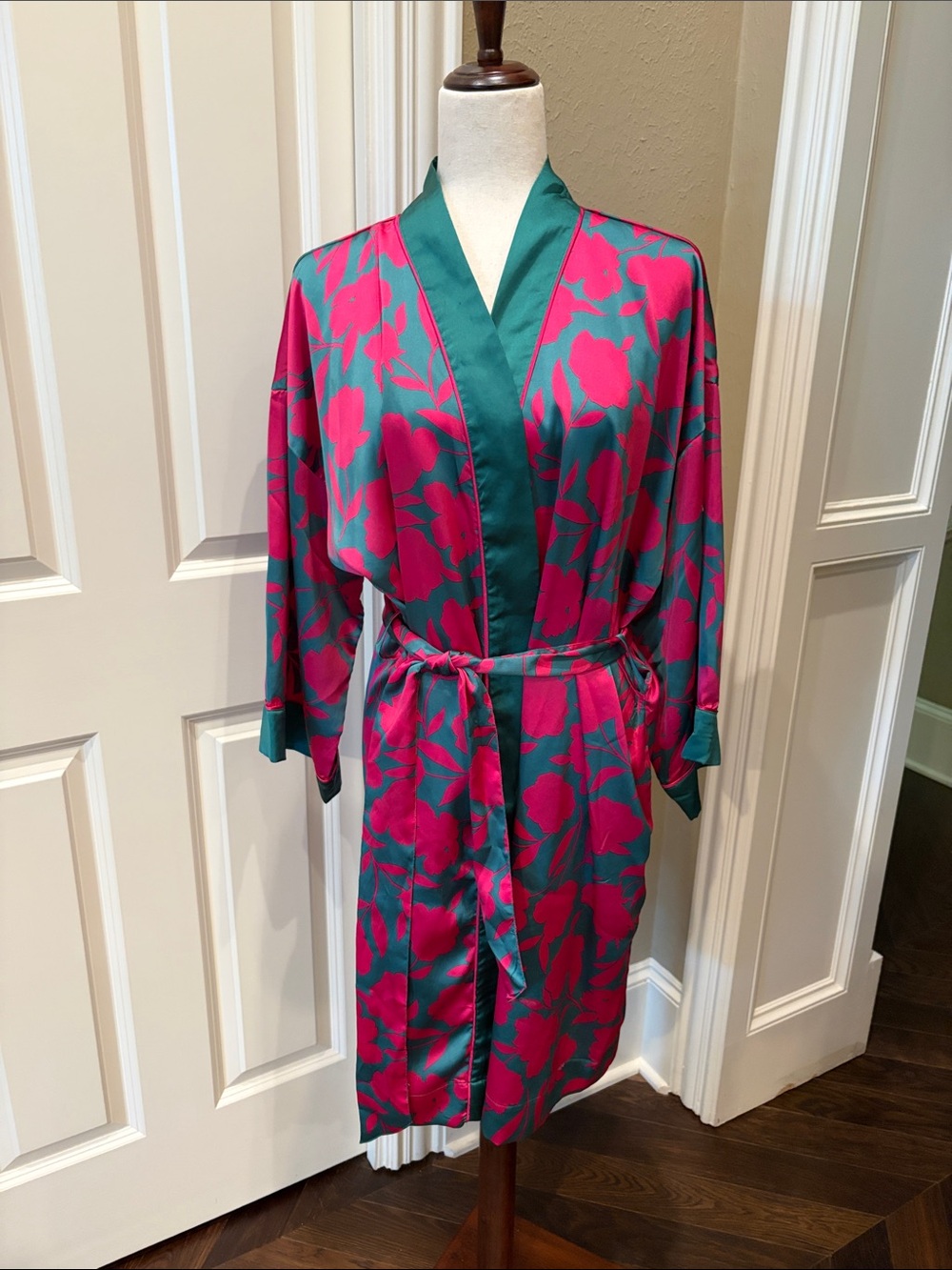 Ann Taylor Floral Stain Kimono Robe Fuchsia/Green L - Picture 2 of 4